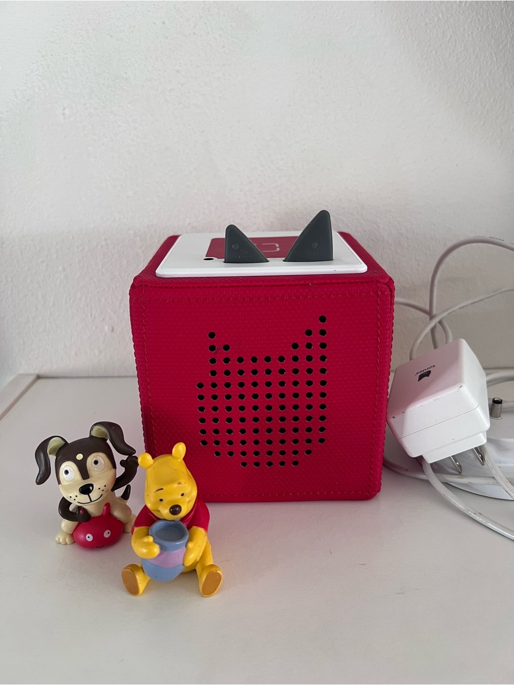Toniebox 1 Red Kids Audio Player Cube Speaker with Puppy and Winnie the Pooh